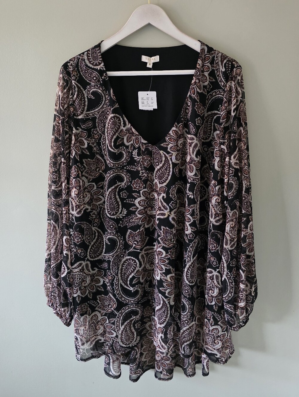 Women's Black Paisley V-Neck Tunic Top NWT - Picture 2 of 15